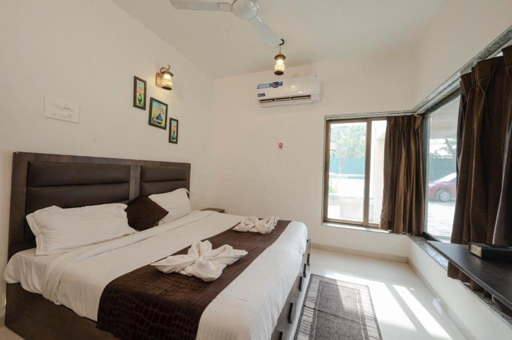 The Retreat-Glasshouse Bungalow Igatpuri Bagian luar foto